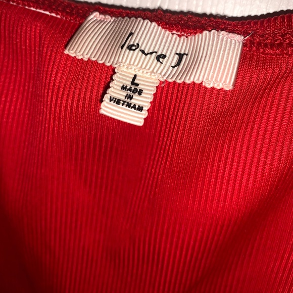 Red Ruffle Crop Shirt - Picture 5 of 5